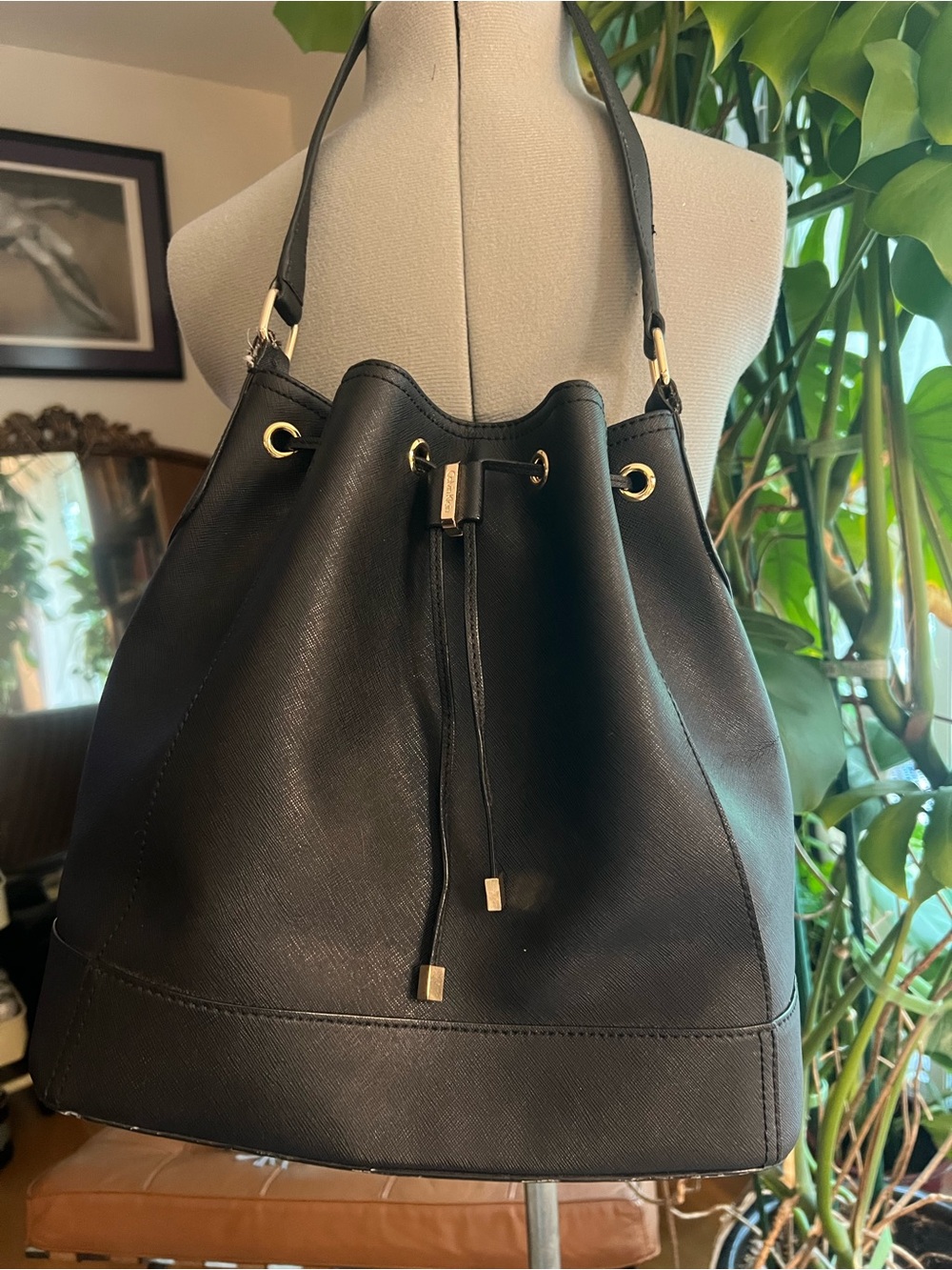 Classic Black Leather Drawstring Bucket Bag - Women